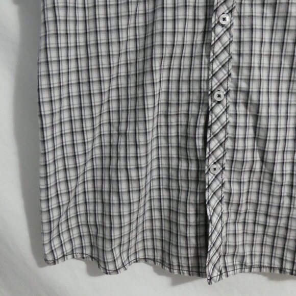 MICHAEL BRANDON | medium | Checkered Casual Button-Up Short Sleeve Shirt - Picture 7 of 16